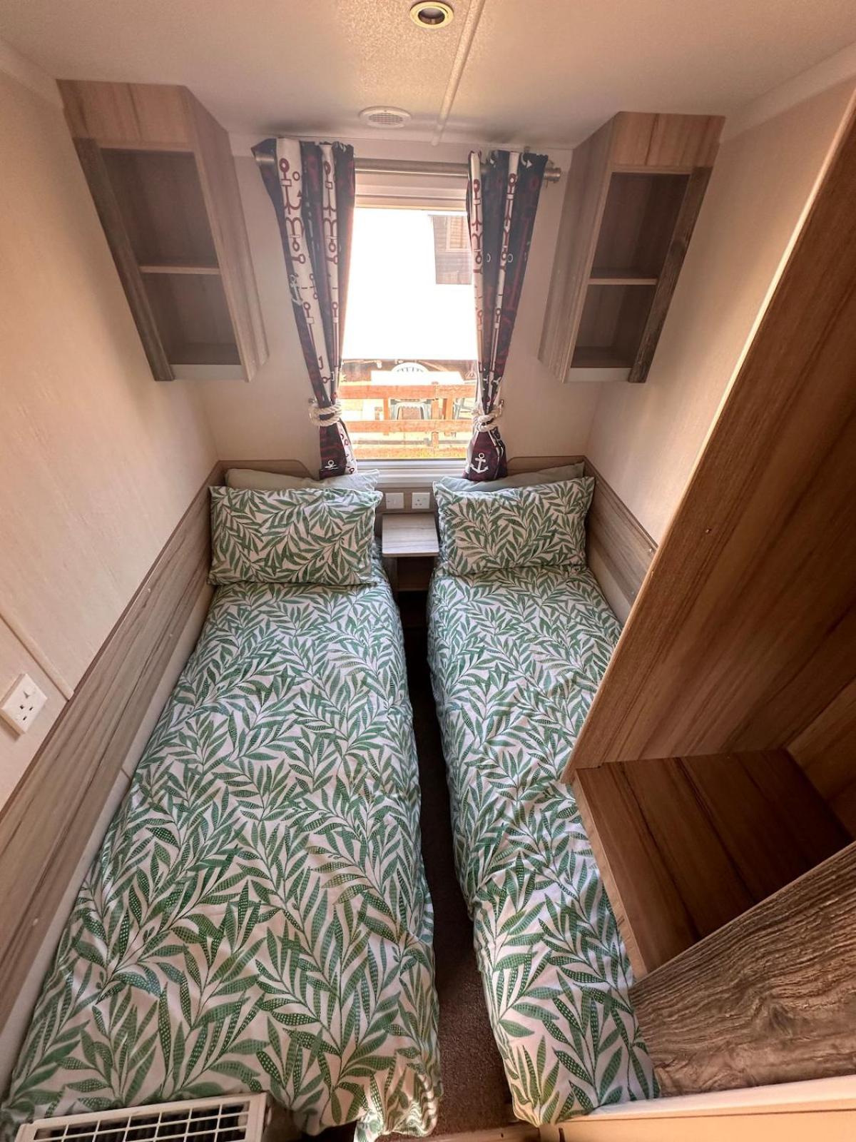3-Bedroom Swift Caravan - Uddingston, Glasgow Ngoại thất bức ảnh